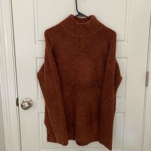 Oversized boucle turtleneck